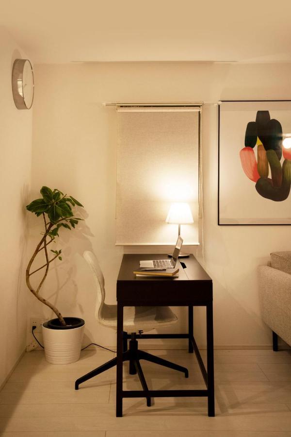 טוקיו 6 Mins To Walk Jr Okubo Station 1Stop To Shinjuku Brand New Silent Stylish 3Br Villa מראה חיצוני תמונה